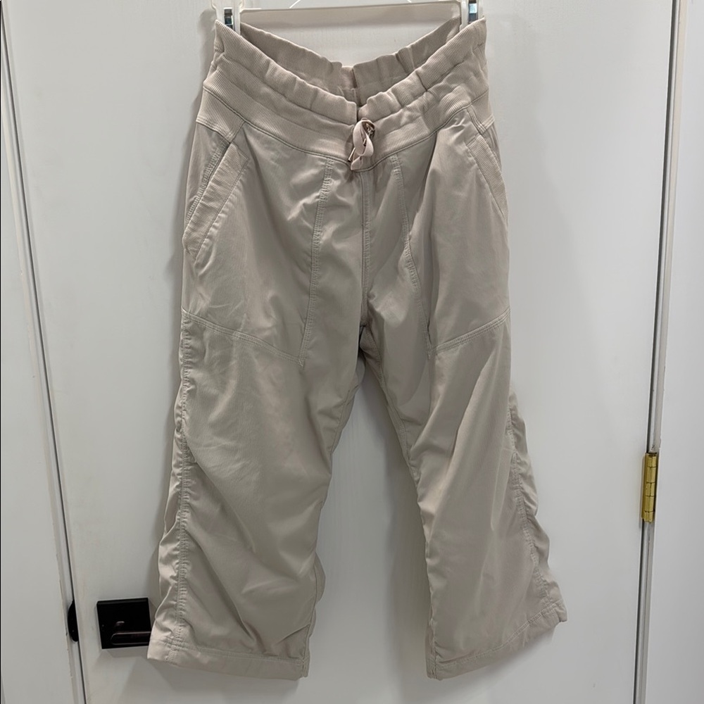 Lululemon Athletica dance studio mid-rise capri pants, lined, size 8 beige
